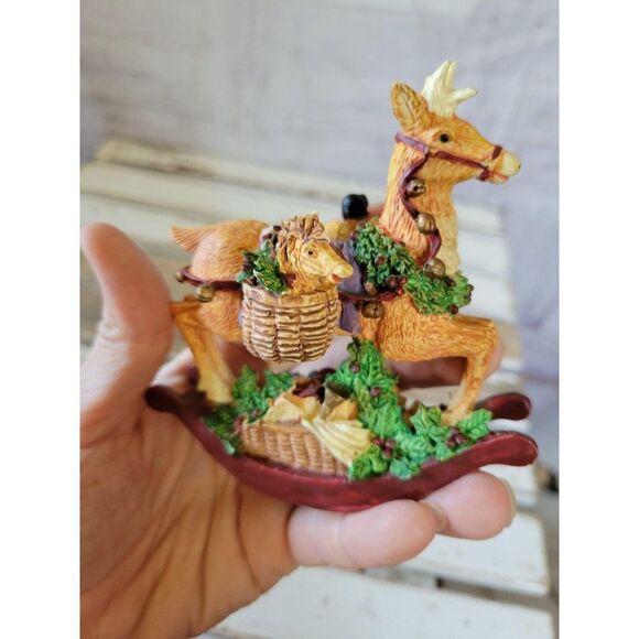 Reindeer rocking chair Xmas figurine village home - Picture 5 of 9